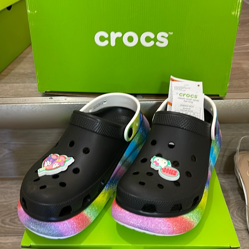 Brandnew with out tags Classic Crush  Spray Dye Clog